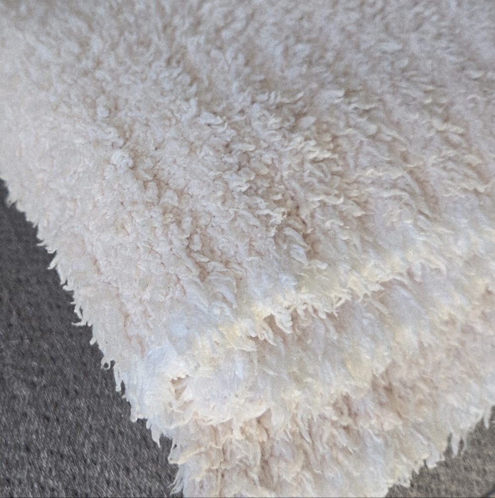 Barefoot Dreams throw blanket Pale Pink  White Trim Cozy Comfortable Chic Soft - Picture 7 of 10